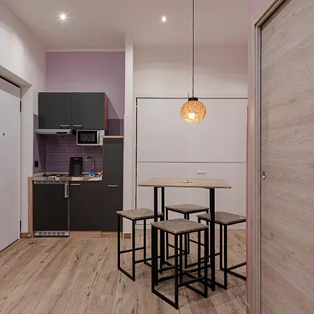 Casa de hóspedes Helle Hus - 200m From Piazza Bologna Metro And 10 Minutes From The Colosseum *
