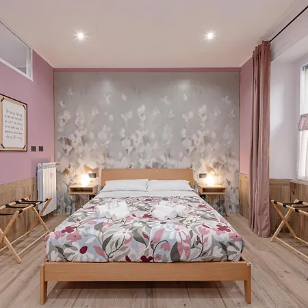 Helle Hus - 200m From Piazza Bologna Metro And 10 Minutes From The Colosseum Roma
